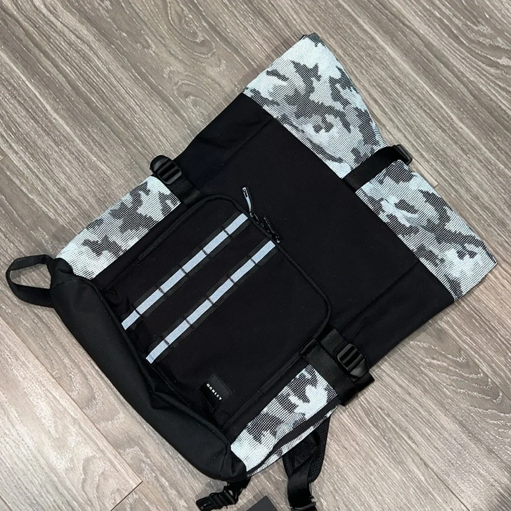 Oakley utility roll up backpack. NWT.